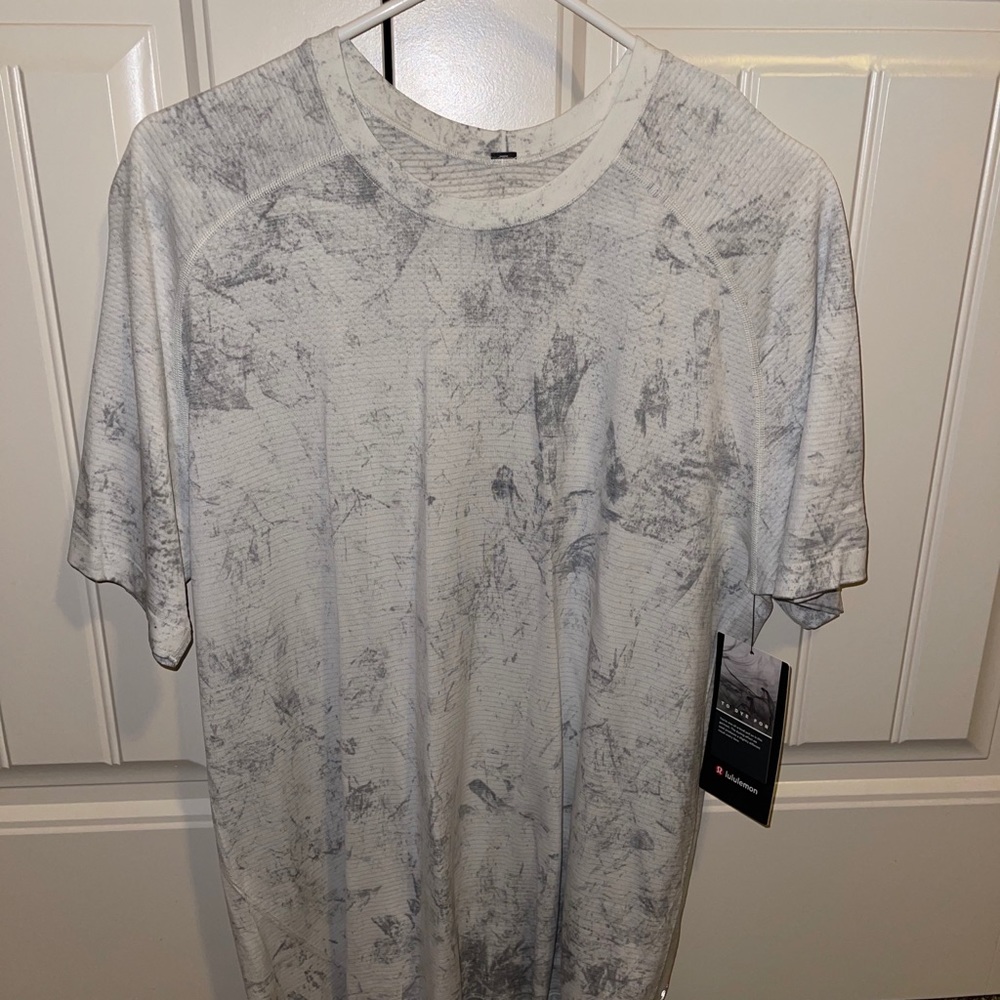 Lululemon Metal Vent Tech Tee